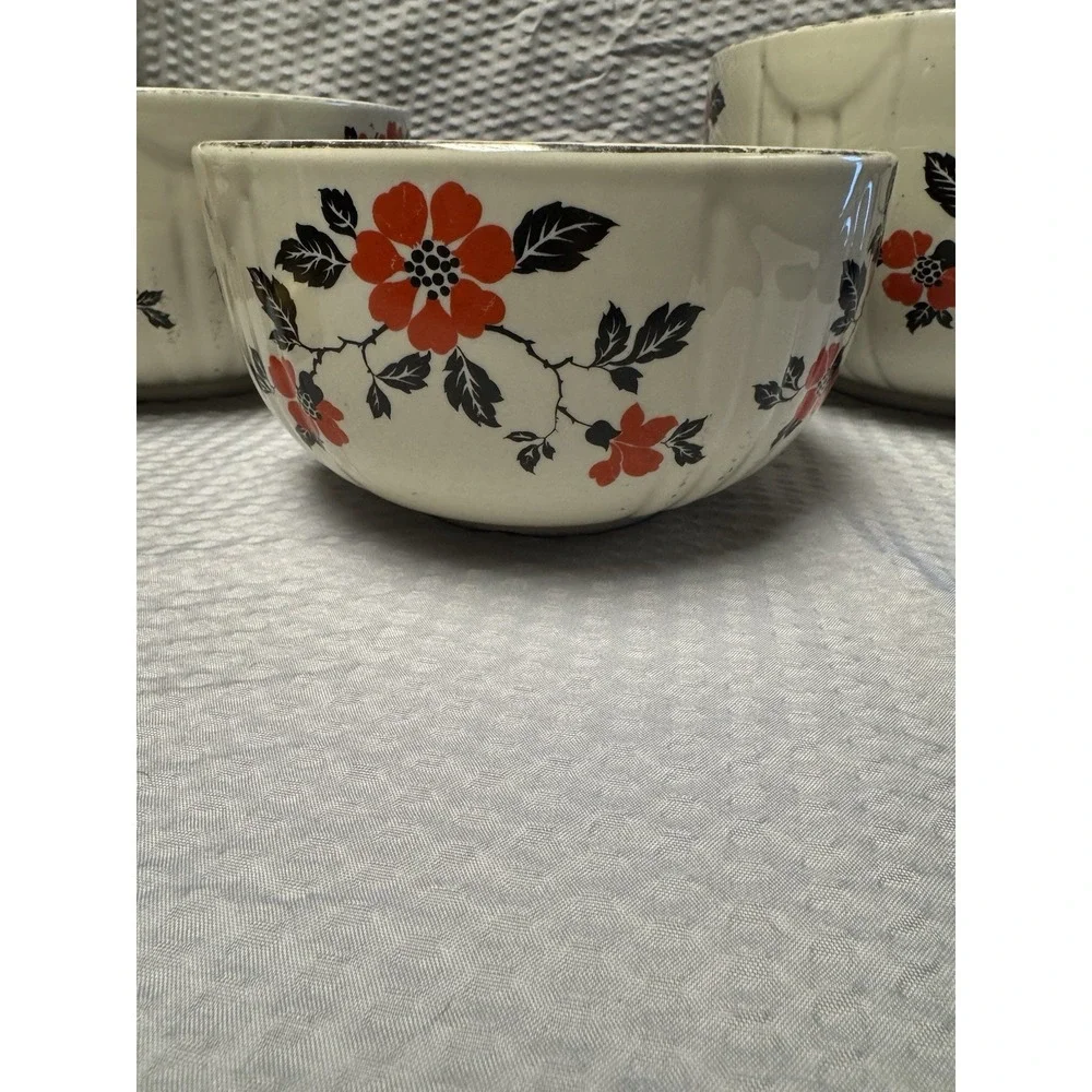 Vintage Poppy Hall Ceramic 3 Piece Bowl Set 8.75